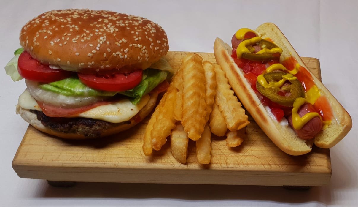 Hamburguesas y hotdgos